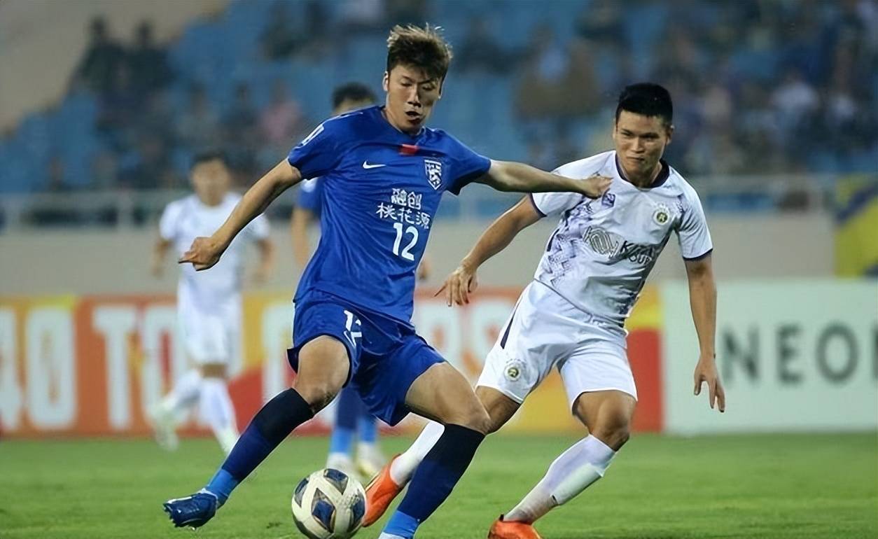 爱游戏-关于武汉三镇发布备战花絮，窗口期官宣签约，德甲任务艰巨，纪律约束更严格的信息-爱游戏